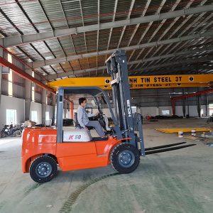 Xe Nâng Dầu 5 Tấn Giá Rẻ Nhất