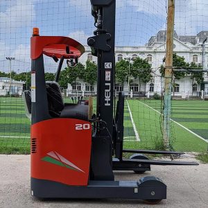 Xe Nang Reach Truck 2 Tan Dung Lai